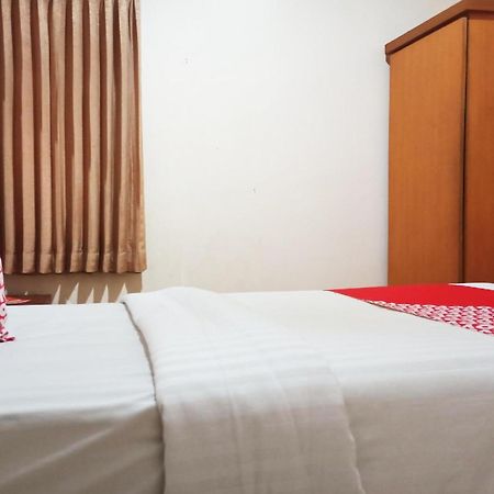 Capital O 142 Hotel Al Furqon Syariah Palembang Zewnętrze zdjęcie