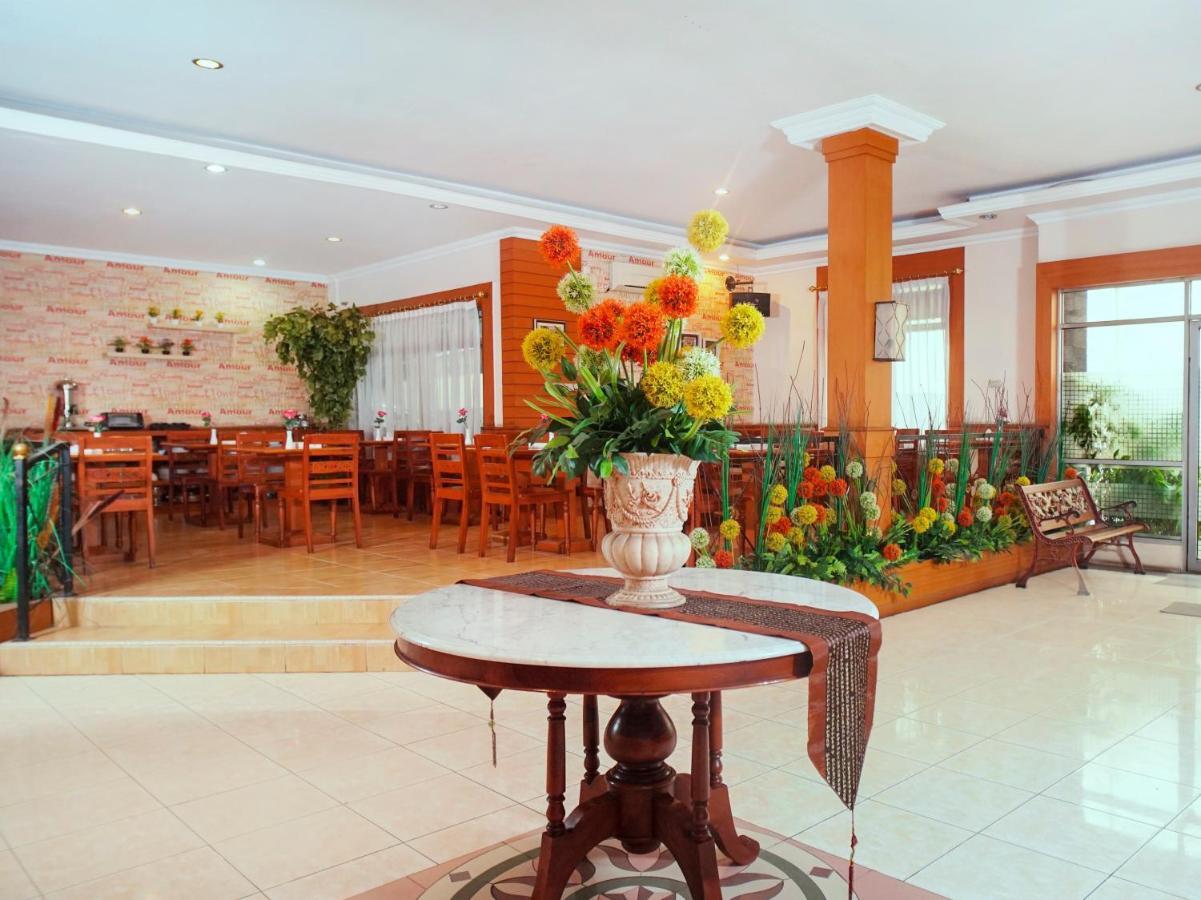 Capital O 142 Hotel Al Furqon Syariah Palembang Zewnętrze zdjęcie