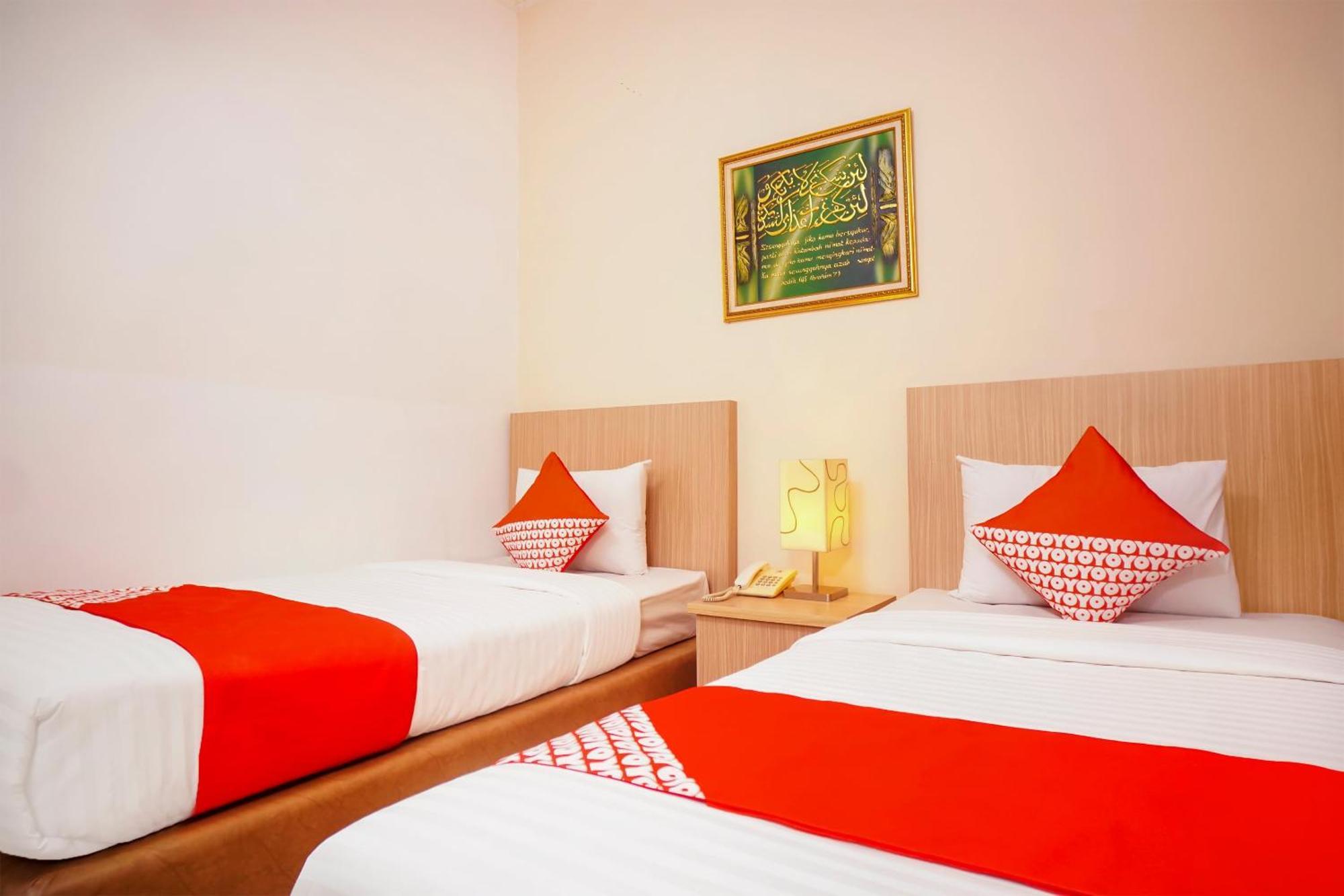 Capital O 142 Hotel Al Furqon Syariah Palembang Zewnętrze zdjęcie