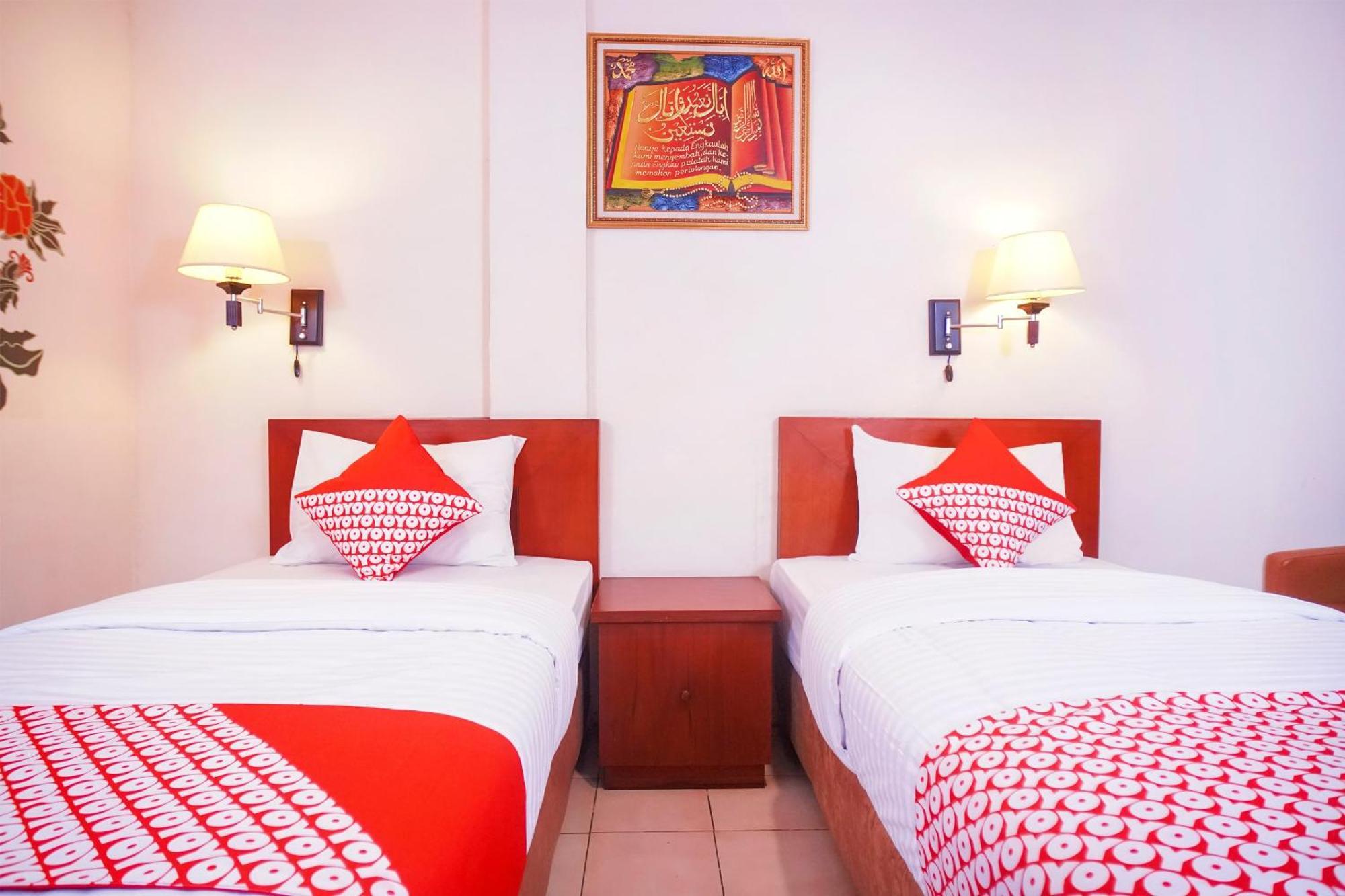 Capital O 142 Hotel Al Furqon Syariah Palembang Zewnętrze zdjęcie