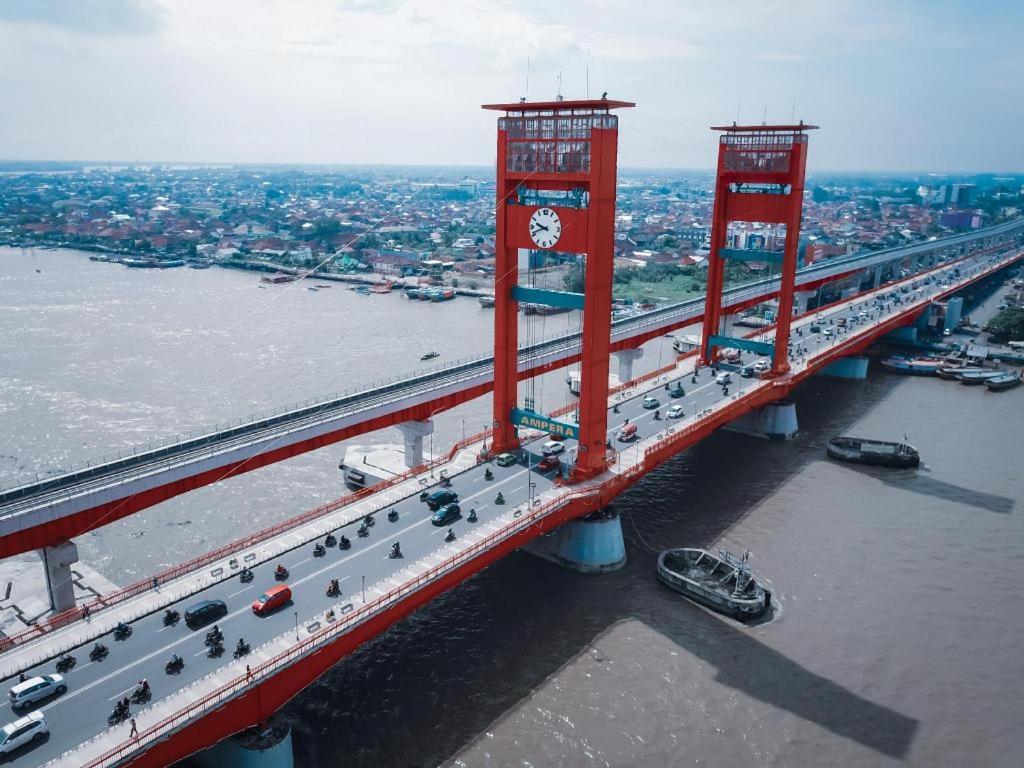 Capital O 142 Hotel Al Furqon Syariah Palembang Zewnętrze zdjęcie